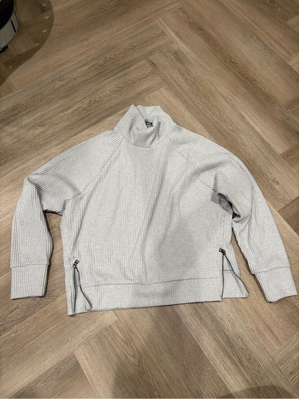 Champion Assorted Brands Activewear Box Medium - Picture 2 of 16